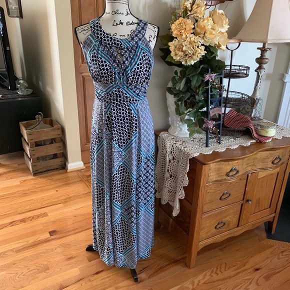 MAXI DRESS - Picture 2 of 7